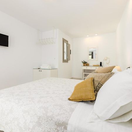 Perivoli Rooms Parikia  Bagian luar foto