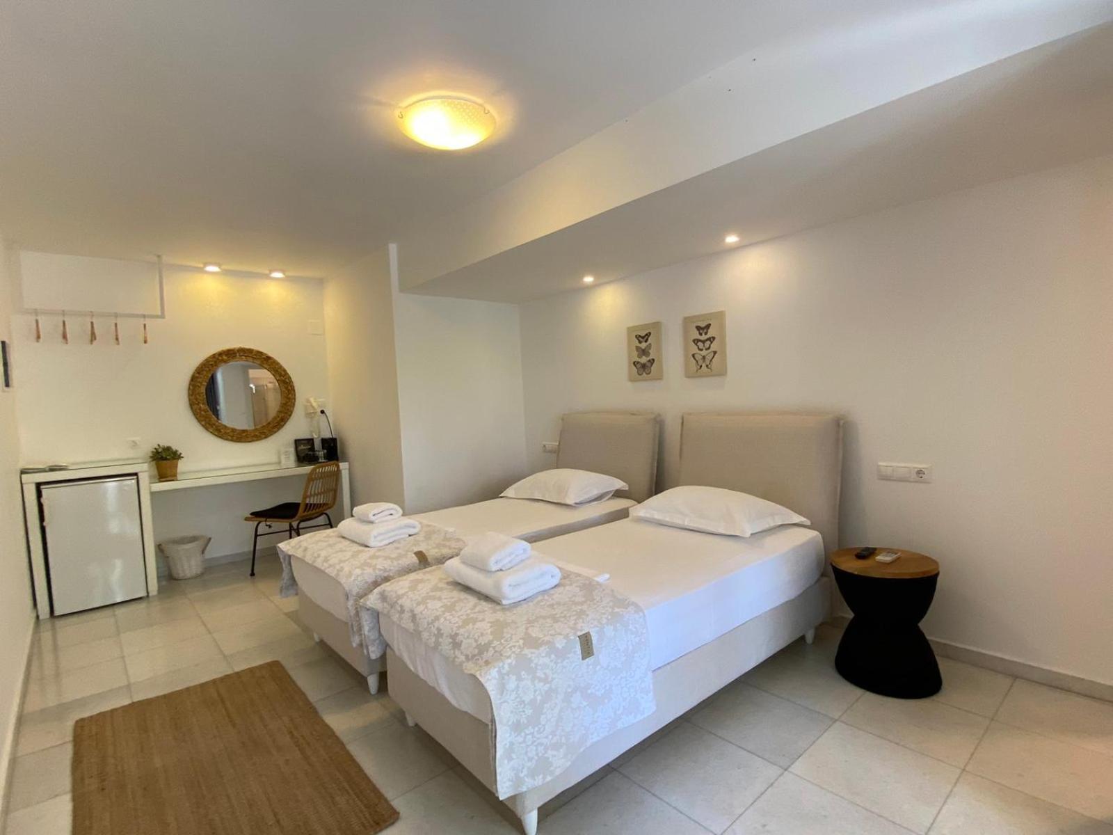 Perivoli Rooms Parikia  Ruang foto