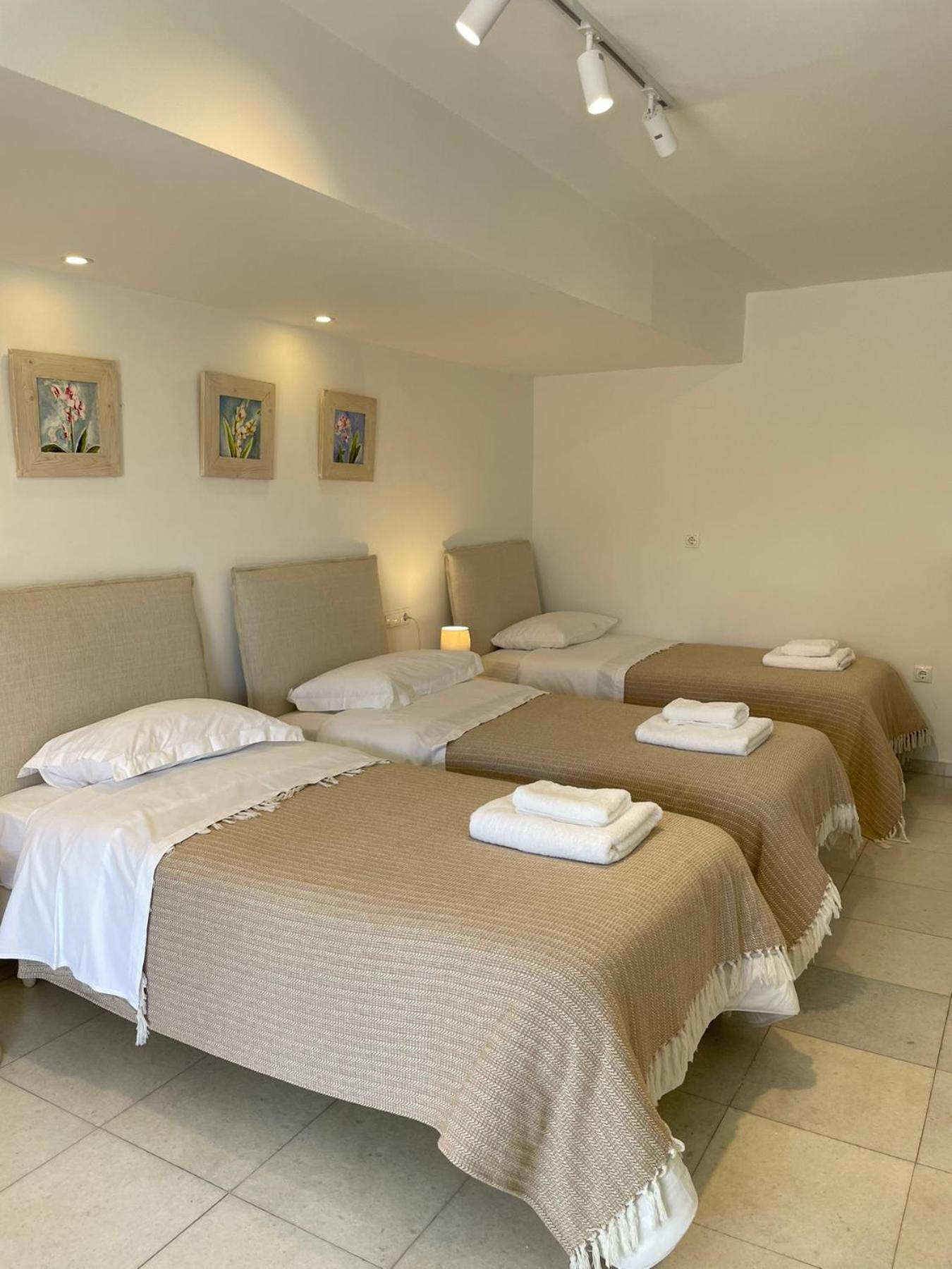 Perivoli Rooms Parikia  Ruang foto